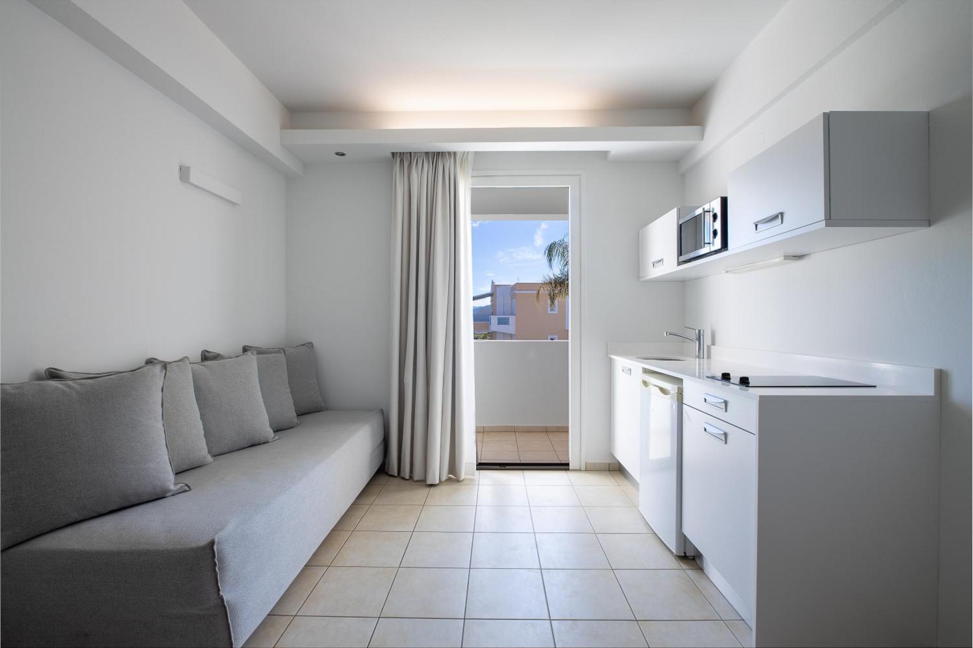 Akrogiali Beach Hotel Apartments Malia  Room photo