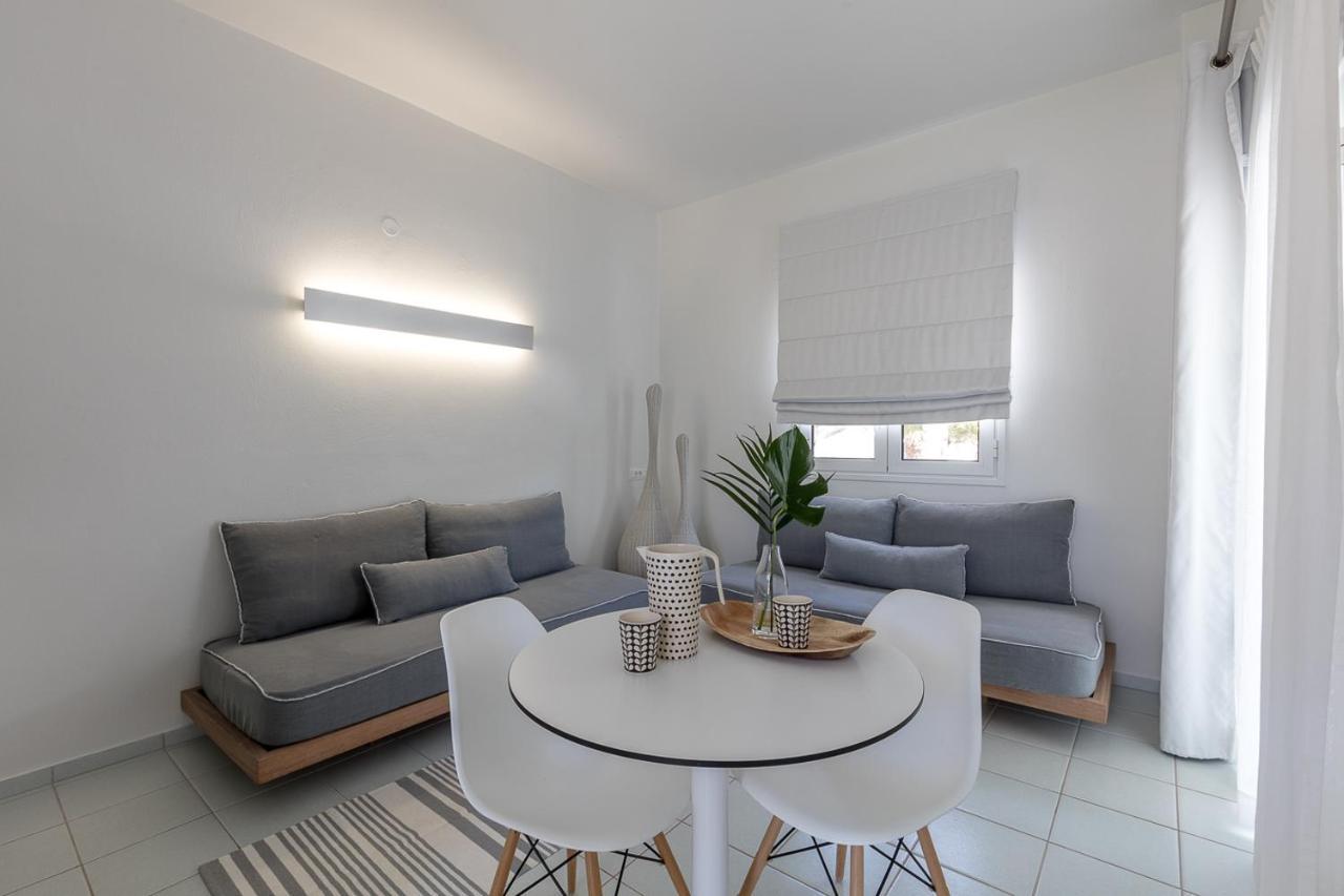 Akrogiali Beach Hotel Apartments Malia  Exterior photo